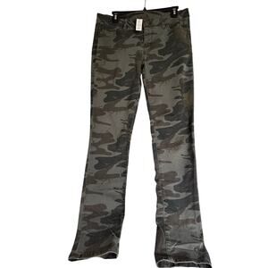 London Jeans Women’s 6 31” Green Brown Camo Print Skinny Leg Camouflage Utility
